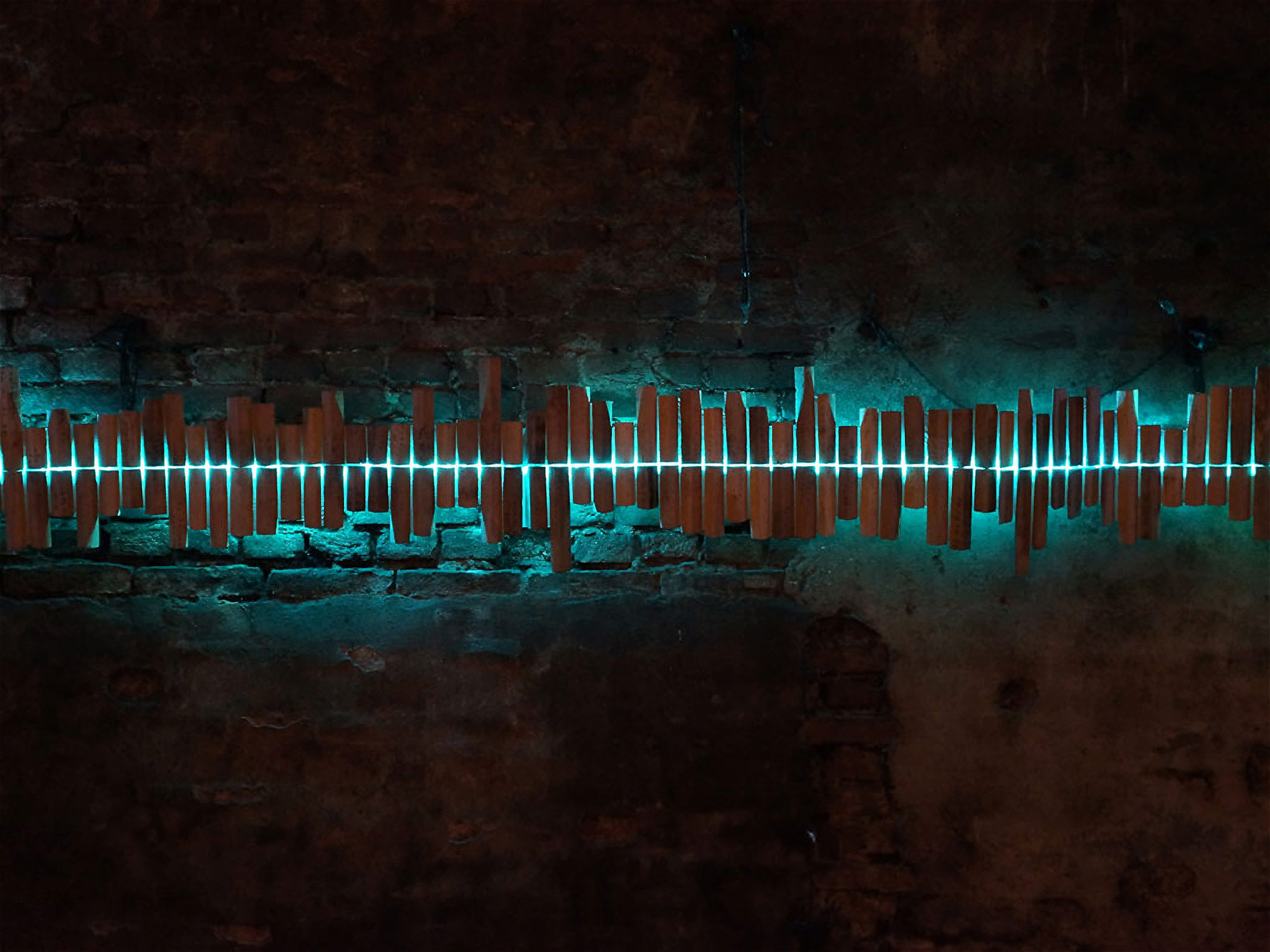 Lawren Spera, Sutura, 2012