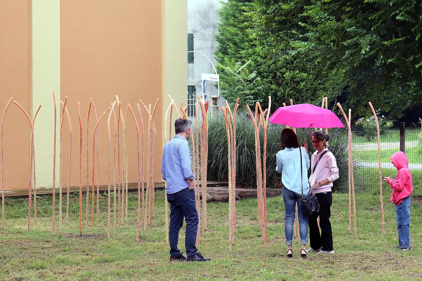 Lawren Spera, Lei dorme trai giunchi, 2024